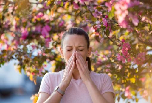 Τα καλύτερα μυστικά για μια άνοιξη χωρίς αλλεργίες